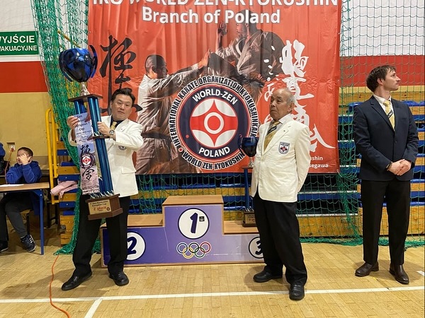 Mestarit Soshi Hasegawa ja Shihan Niitsu