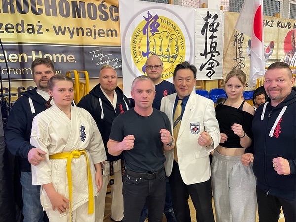 Shihan Niitsu & Suomen edustus
